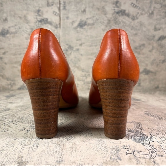 AGL Vero Cuoio Made in Italy Pump Color: Orange/Tan - Picture 5 of 13